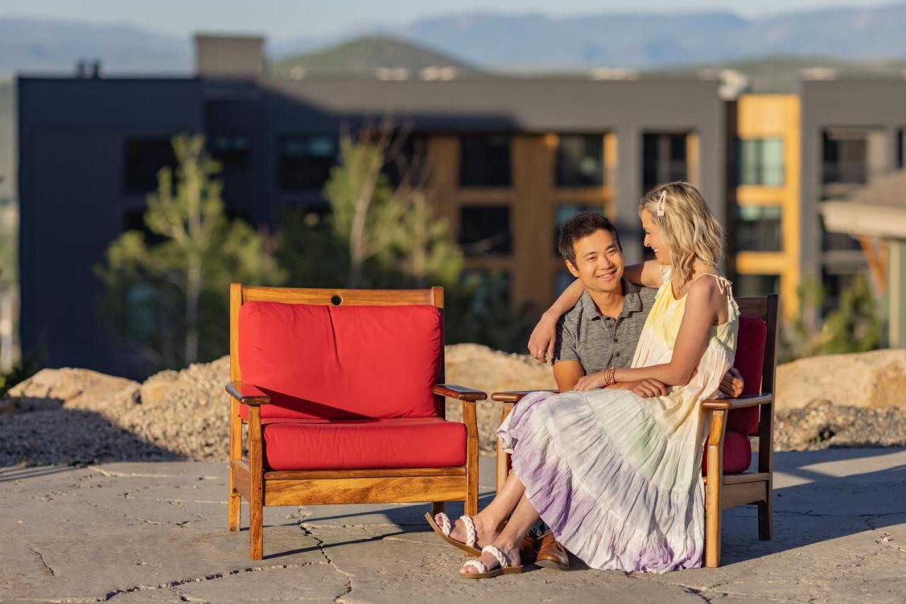 Yotelpad Park City Bagian luar foto