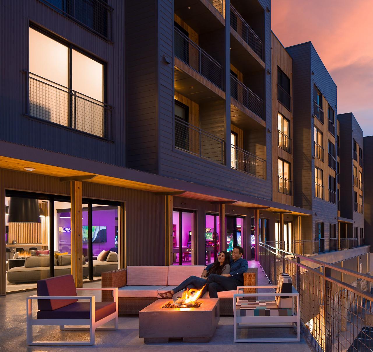 Yotelpad Park City Bagian luar foto